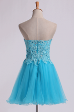 Load image into Gallery viewer, 2024 Homecoming Dress Sweet Short/Mini A Line Tulle Skirt With Applique And Beads