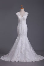 Load image into Gallery viewer, 2024 V Neck Wedding Dresses Mermaid/Trumpet Court Train Tulle