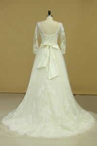 2024 Plus Size Bateau Wedding Dresses 3/4 Length Sleeve With Applique Tulle