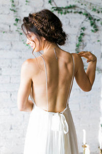 2024 Sexy Open Back Spaghetti Straps Wedding Dresses A Line Ruched Bodice Chiffon