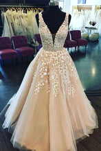 Load image into Gallery viewer, Fashion Ball Gown V Neck Prom Dresses with Appliques and Beads, Quinceanera Dresses SRS15582