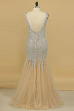 Load image into Gallery viewer, 2024 V Neck Prom Dresses Open Back Beaded Bodice Mermaid Tulle Floor Length