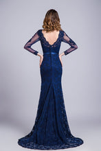 Load image into Gallery viewer, 2024 V-Neck Evening Dresses Mermaid With Applique Lace And Tulle