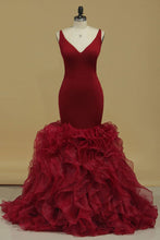 Load image into Gallery viewer, 2024 Sexy Open Back Prom Dresses V Neck Spandex &amp; Organza Sweep Train Mermaid