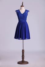 Load image into Gallery viewer, 2024 Dark Royal Blue V-Neck Cocktail Dresses Tulle And Chiffon With Applique &amp; Ribbon