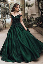Load image into Gallery viewer, A-Line Ball Gown Off the Shoulder Green Sleeveless Sweetheart Lace Satin Prom Dresses RS555