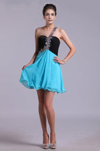 Load image into Gallery viewer, 2024 Two-Tone Homecoming Dresses One Shoulder A-Line Empire Waist Chiffon With Beads