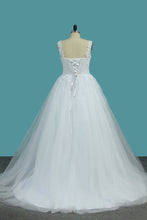 Load image into Gallery viewer, 2024 Ball Gown Off The Shoulder Tulle Wedding Dresses With Beads And Handmade Flowers