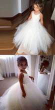Load image into Gallery viewer, A Line Spaghetti Straps Lace Top Ivory Tulle Flower Girl Dresses For Wedding Party RS773