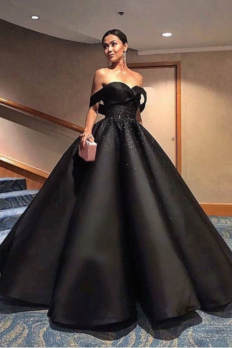 2023 A Line Off The Shoulder Prom Dresses Satin With Beading Floor Length