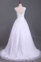 Load image into Gallery viewer, 2023 Wedding Dresses A Line Open Back Scoop Tulle With Applique And Beads