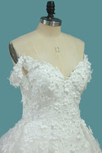 Load image into Gallery viewer, 2024 Gorgeous Wedding Dresses A Line Tulle Off The Shoulder With Applique Floor Length