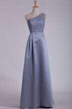 Load image into Gallery viewer, 2024 Chiffon One Shoulder Satin &amp; Lace Bridesmaid Dresses Floor Length