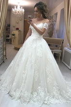 Load image into Gallery viewer, 2024 Off The Shoulder A Line Wedding Dresses Tulle With Applique Court Train