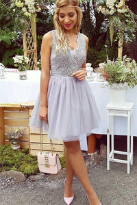 A-Line V-Neck Short Lilac Above Knee Tulle Appliques Homecoming Dress with Lace RS322