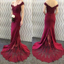 Load image into Gallery viewer, 2024 Off-the-Shoulder Burgundy Lace Appliques Long Mermaid Prom Dresses RS370