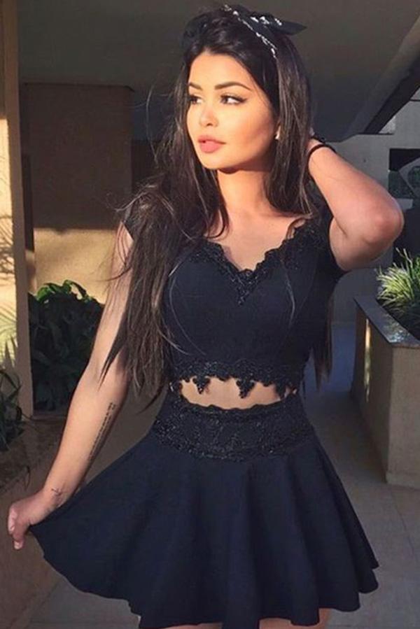 Cute A-Line V-Neck Black Sleeveless Lace Satin Appliques Homecoming Dresses RS749