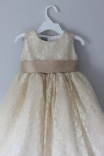 Load image into Gallery viewer, Princess A Line Lace Scoop with Bow Cheap Rustic Flower Girl Dresses RS100