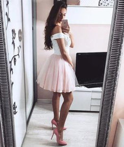 Pretty Lace V Neck Tulle Off the Shoulder Light Pink Sweetheart Homecoming Dresses RS721