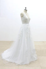 Load image into Gallery viewer, V-Cut shape Back Tulle Lace Appliques A Line Open Back Beach Wedding Dresses RS648