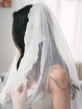 Load image into Gallery viewer, Alencon Lace Trim Long Ivory Veil for Wedding Wedding Veil RS867