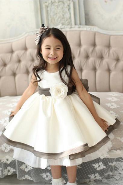A line Round Neck Bowknot Tulle Ivory Flower Girl Dresses Baby Dresses RS186