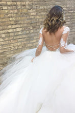 Load image into Gallery viewer, White Excellent Tulle Bateau Neckline Long Sleeves A-line Appliques Wedding Dresses RS615