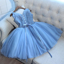 Load image into Gallery viewer, A Line V Neck Blue Tulle Cheap Beads Short Homecoming Dresses with Lace Appliques RS05