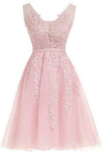 Load image into Gallery viewer, Short Dusty Rose Homecoming Dresses Lace Beads Tulle Appliqued Princess Hoco Dress RS729