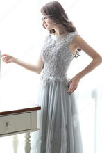 Load image into Gallery viewer, Modest Scoop Neck Tulle Pearl Detailing Lace-up Floor-length Sleeveless Prom Dresses RS632