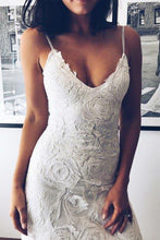 Load image into Gallery viewer, Princess A-Line Spaghetti Straps Sleeveless Ivory Backless Lace Appliques Wedding Dresses RS274