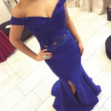 Load image into Gallery viewer, Two Piece Off the Shoulder Sweetheart Mermaid Side Split Long Royal Blue Prom Dresses RS150
