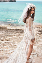 Load image into Gallery viewer, Spanish Summer Long Sleeve A-Line Lace Boho Beach Appliques Wedding Dresses RS270