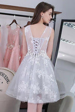 Load image into Gallery viewer, Knee-length Sleeveless Short Cute A-line Lace Appliques Tulle Homecoming Graduation Dress RS252