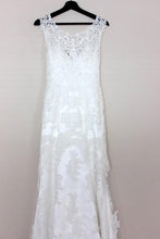 Load image into Gallery viewer, Simple Mermaid Lace Appliques Ivory Cap Sleeves Button Long V Neck Wedding Dresses RS856