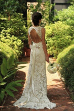 Load image into Gallery viewer, 2024 Sheath Sleeveless Open Back Mermaid Lace V-neck Sweep Train Wedding Dresses RS292