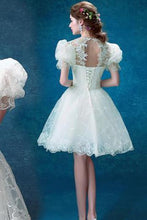 Load image into Gallery viewer, Princess Vintage Ivory Short Prom Dress Sweet 16 Cocktail Dress Graduation Dresses RS114