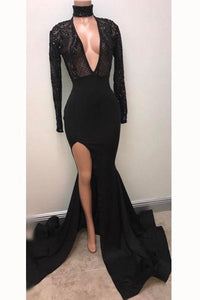 2024 Satin Fabulous Black Halter Deep V-neck Long Sleeve Split Sexy Prom Dresses RS469