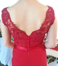 Load image into Gallery viewer, Red Button Backless Plus Size Mermaid Cap Sleeves V-neck Long Lace Bridesmaid Dresses RS802